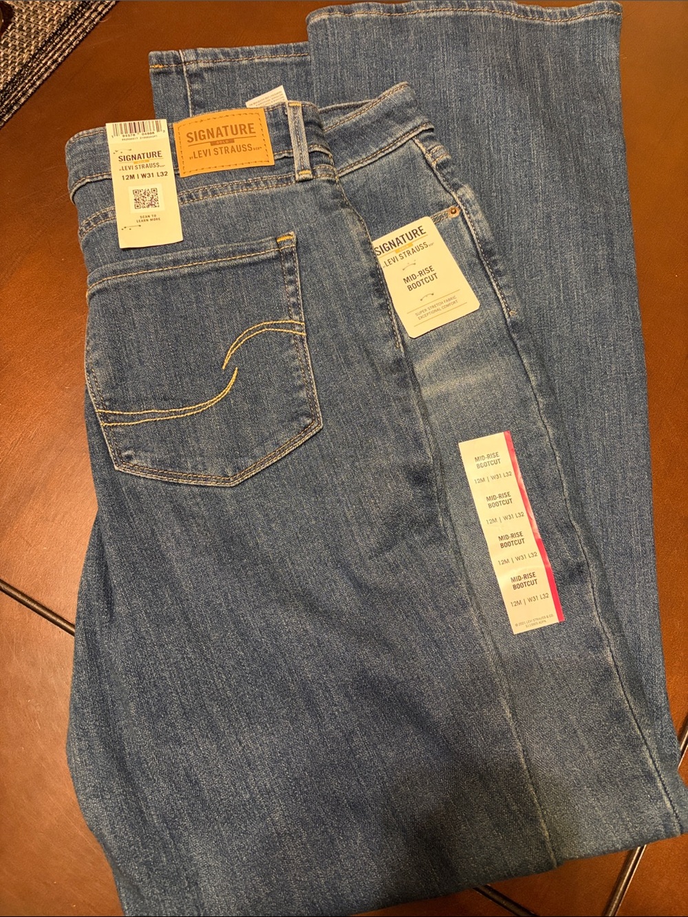 Signature by Levi Strauss Women's Blue Boot Cut Jeans